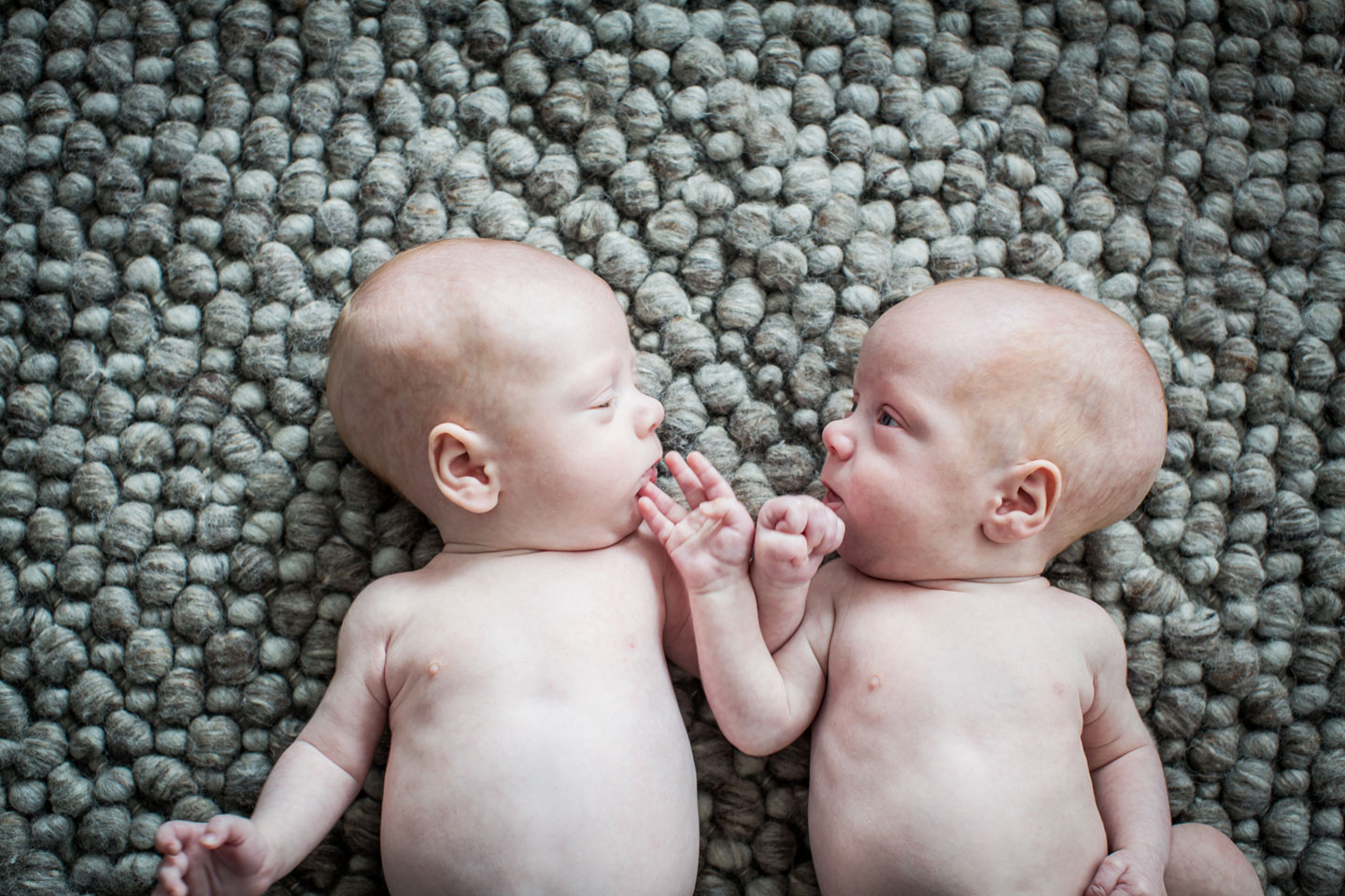 02-babyshoot-newborn-fotografie-twins-tweeling