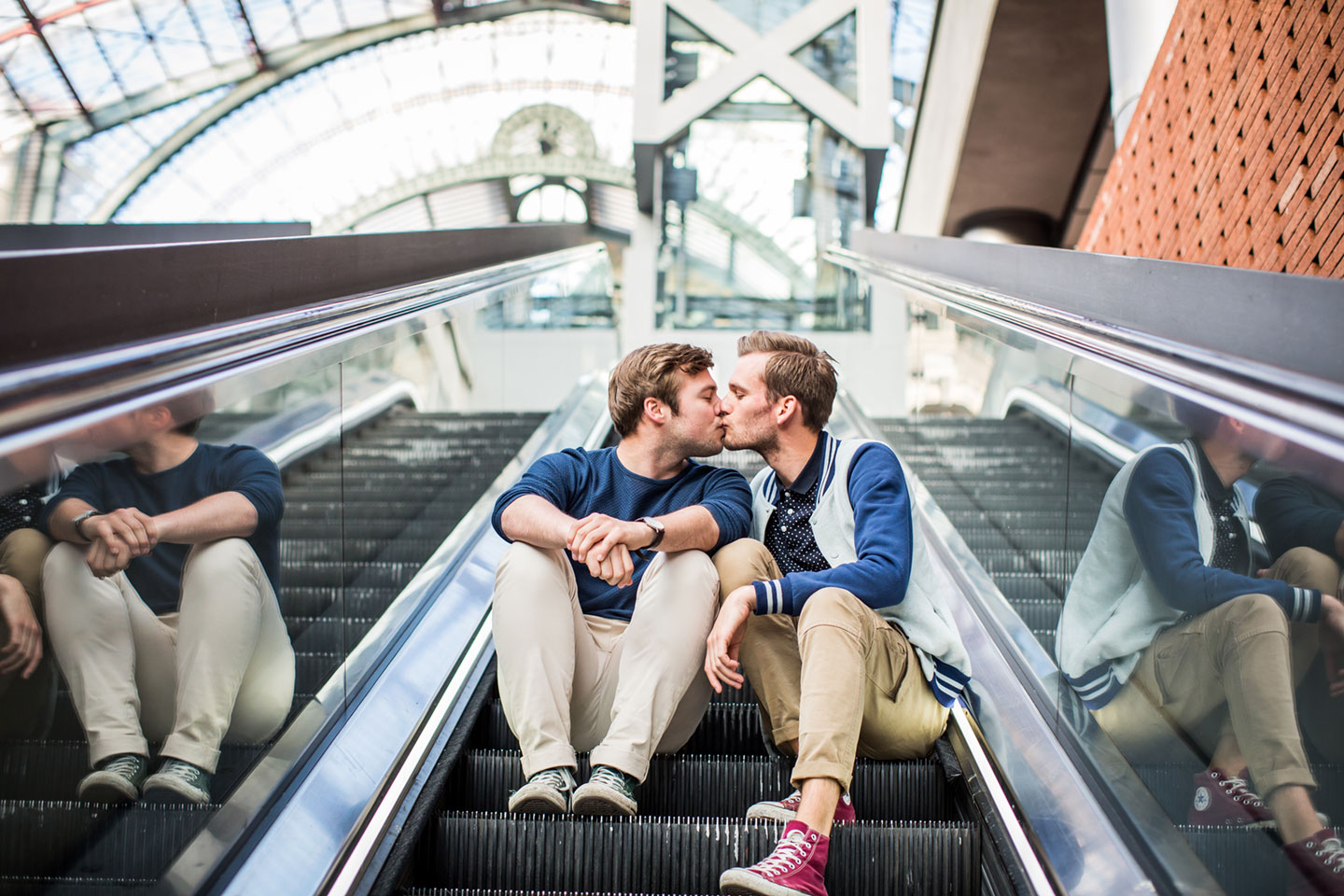 09-gay-love-shoot-Antwerp-Belgium