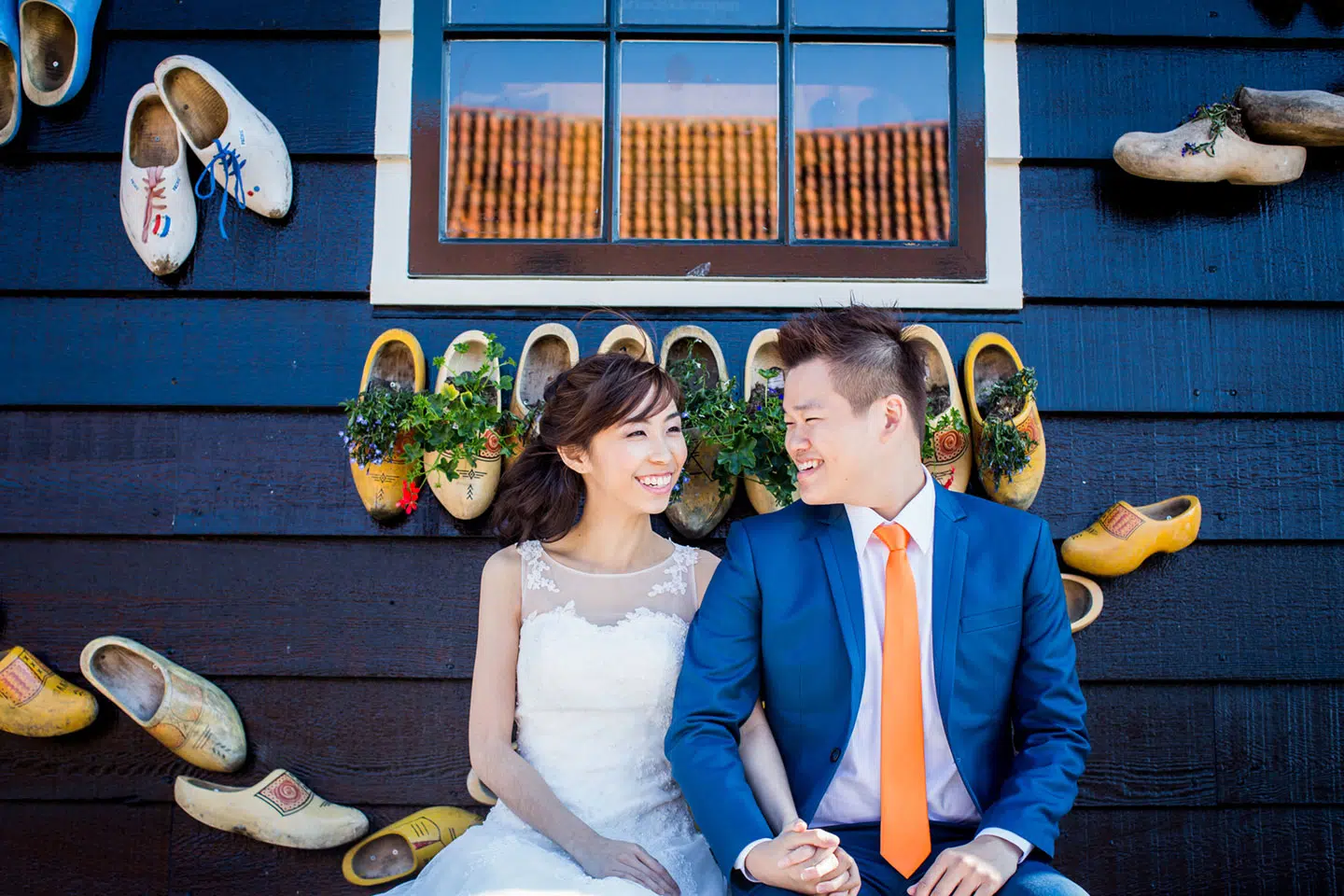 13-pre-wedding-loveshoot-Zaanse-Schans