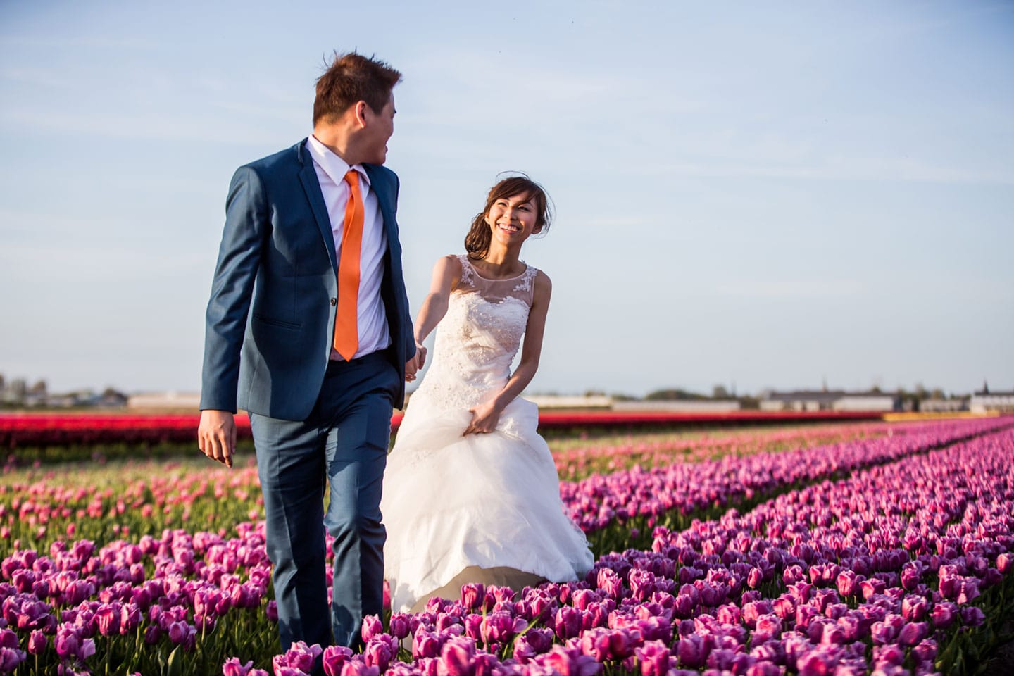 27-pre-wedding-loveshoot-tulips-Keukenhof