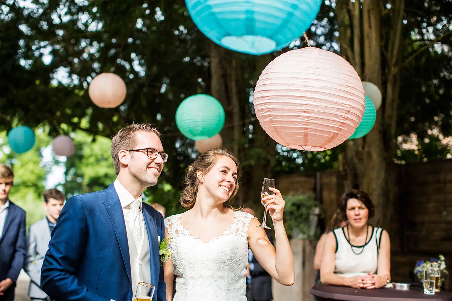 Borrel tijdens een bruiloft bij Kasteel Wijenburg