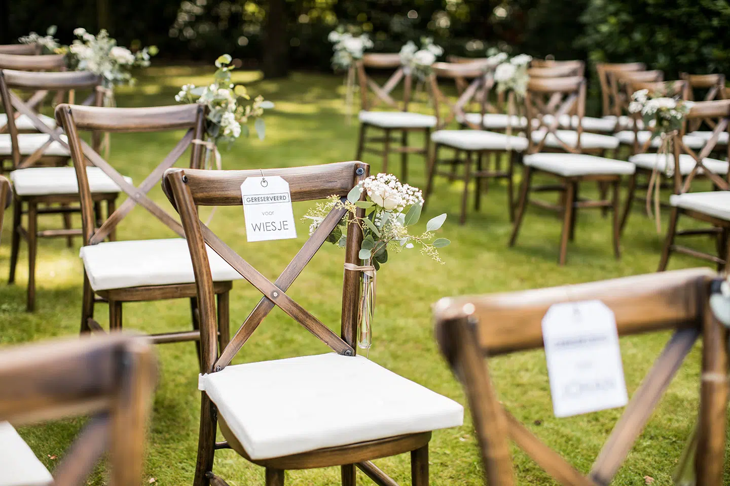 Trouwen in eigen tuin