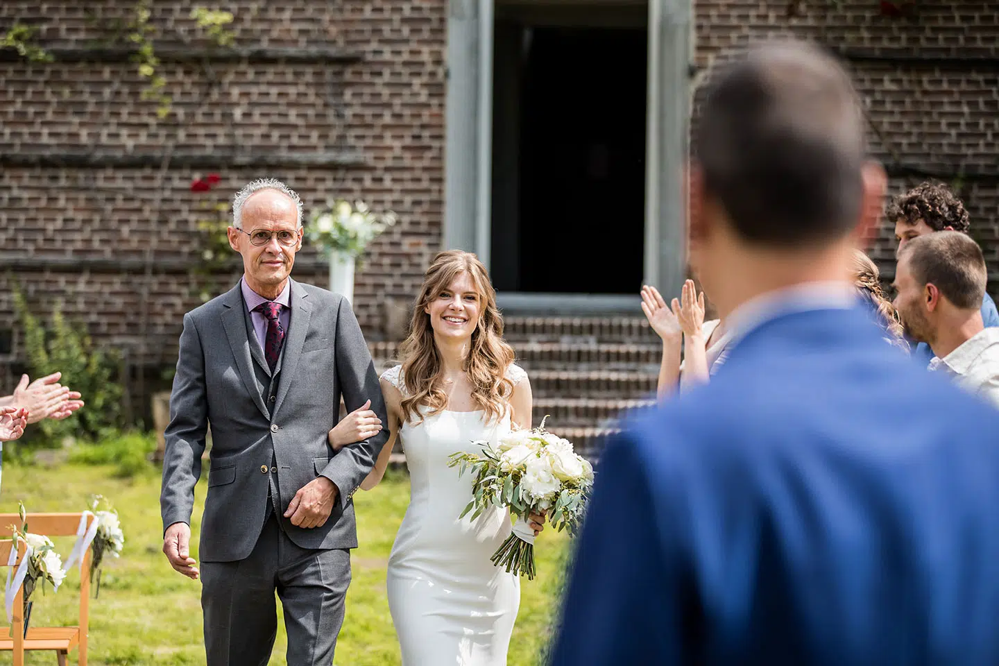 Bruiloft buiten bij Kasteel Tongelaar