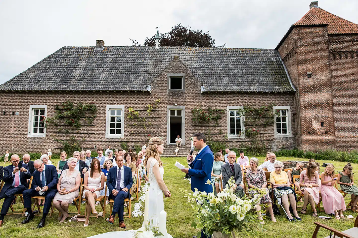 Outdoor wedding Kasteel Tongelaar