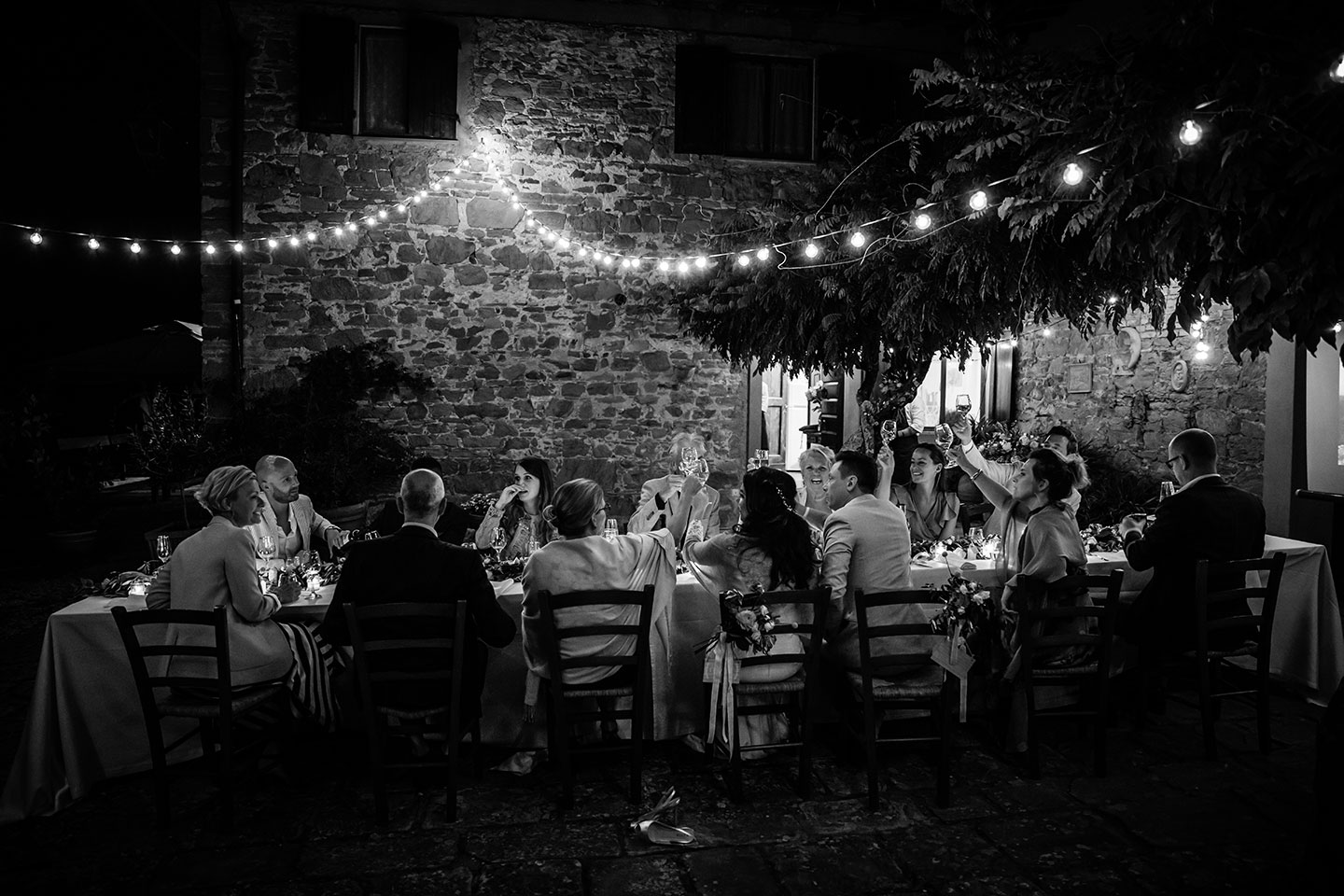 Bruidsfotografie in Toscane huwelijksdiner