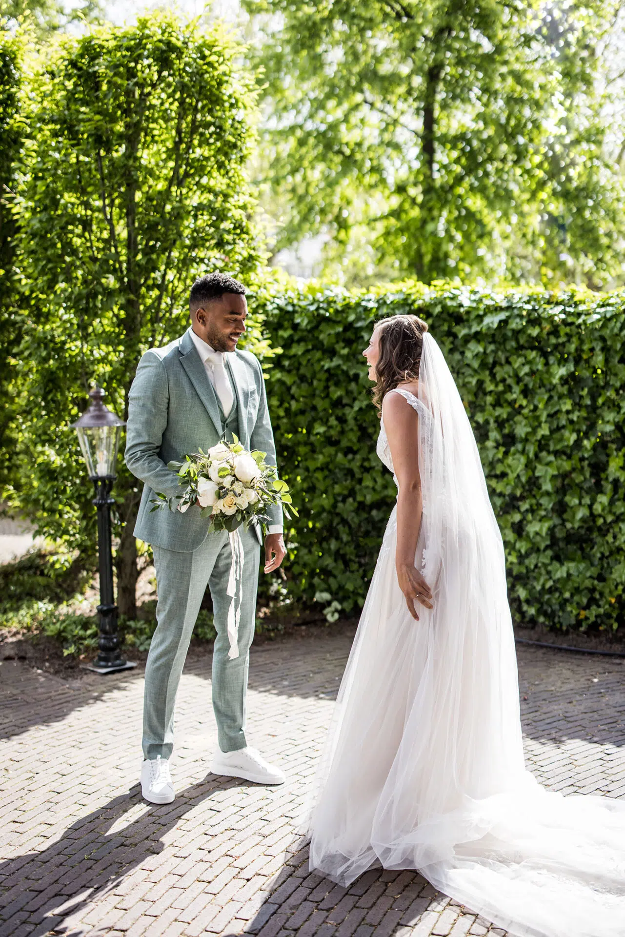 Bruidspaar bij Villa Clementine