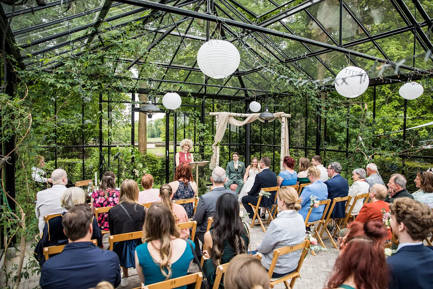 Trouwen in de kas van Tuin de Lage Oorsprong