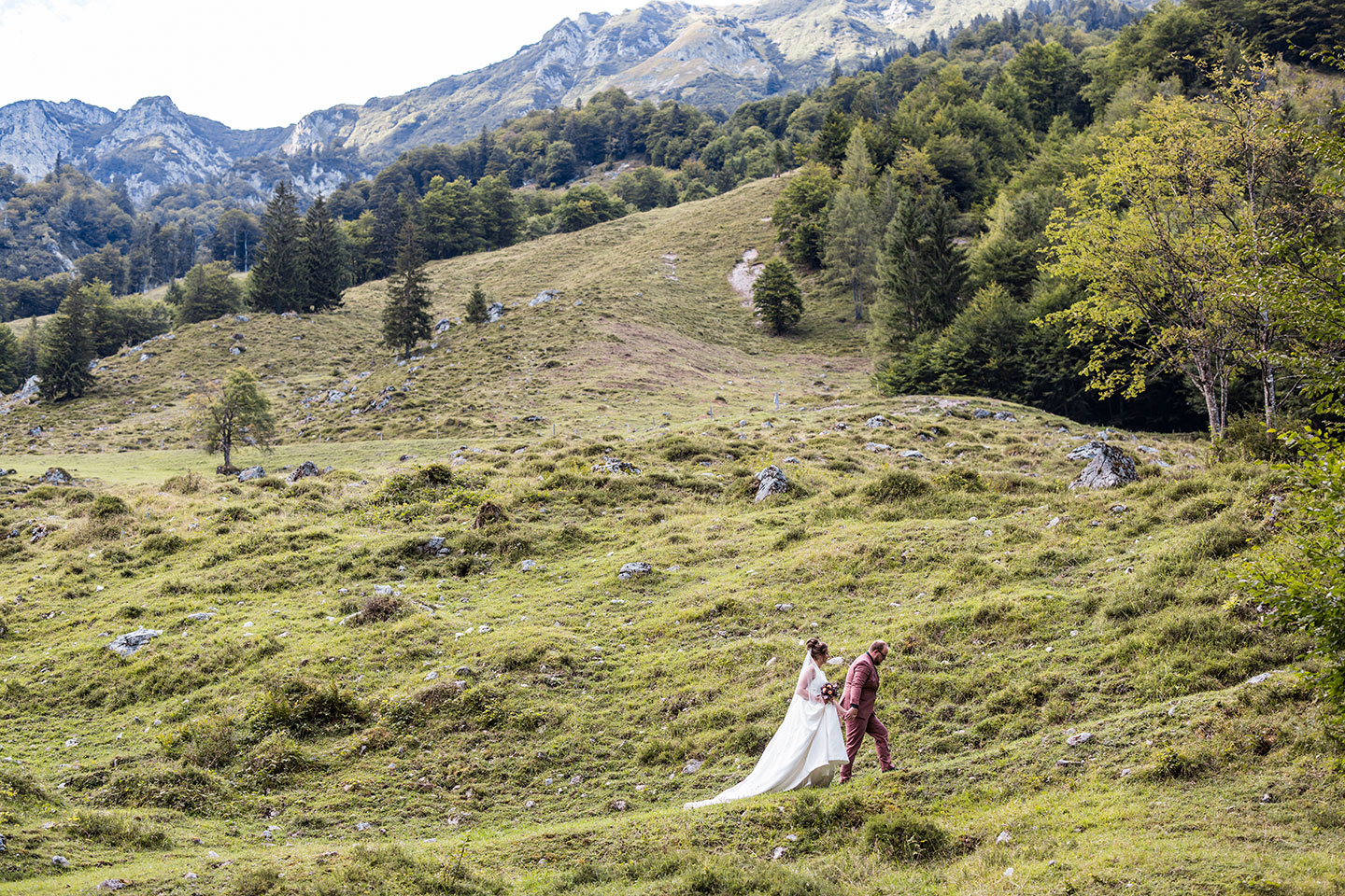 Bruidsfotografie in de zomer in Tirol, Oostenrijk