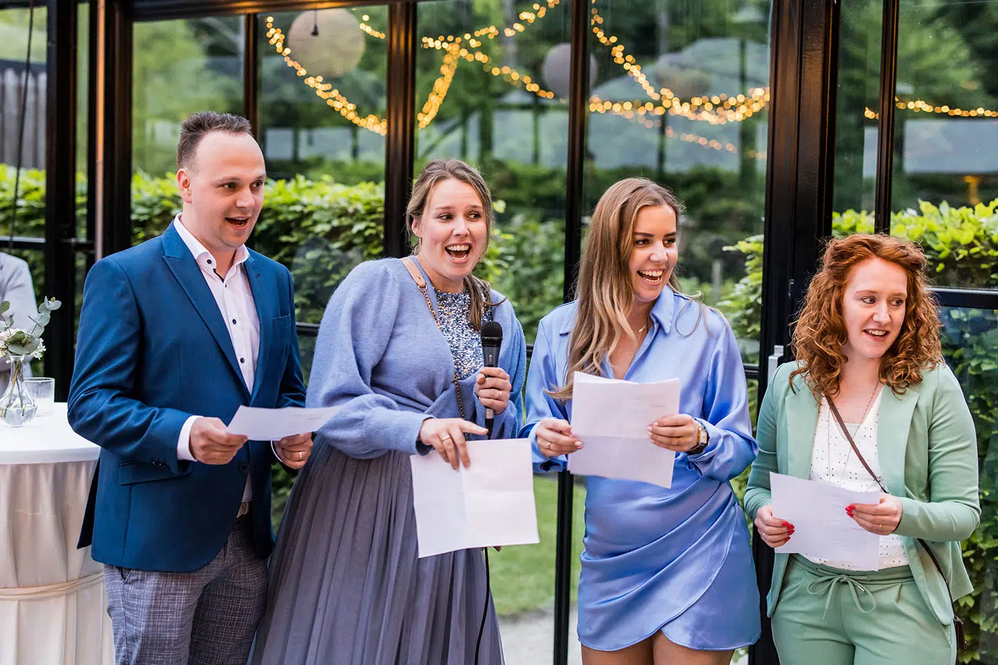 Stukjes bruiloft Tuin de Lage Oorsprong