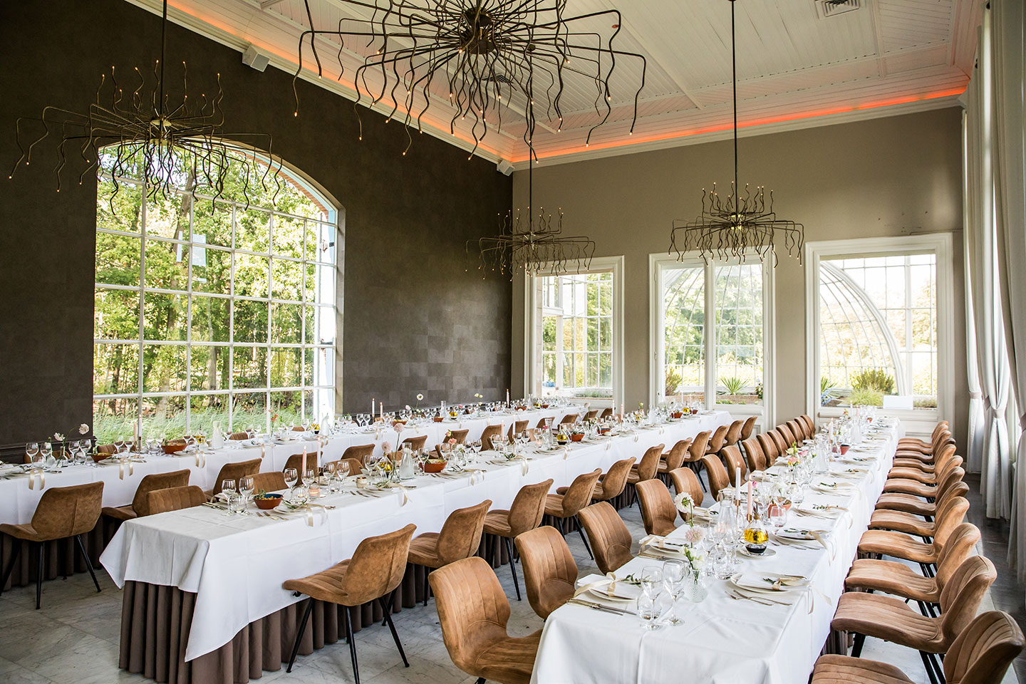 Diner zaal bruiloft bij Orangerie Elswout