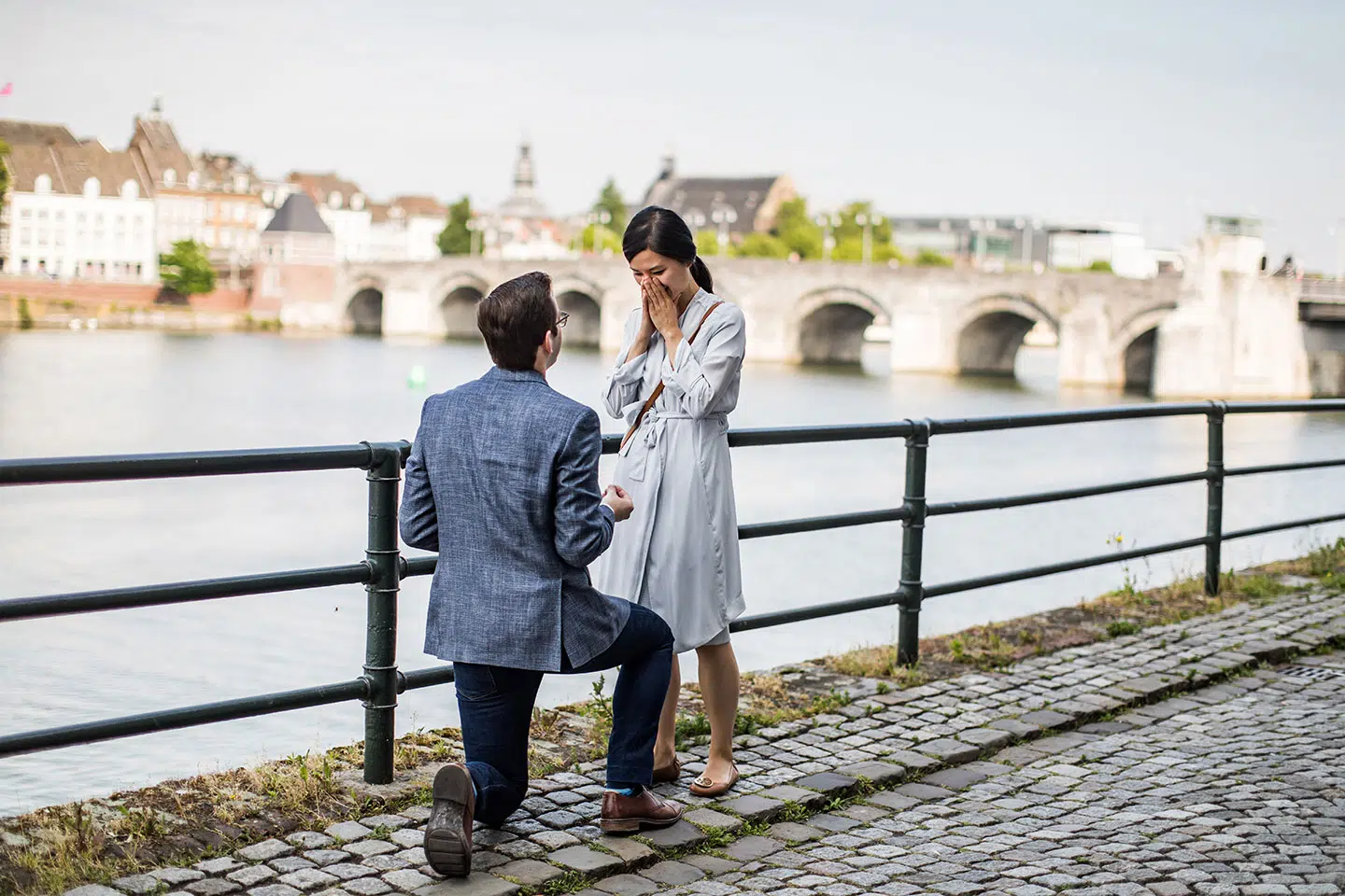 Man proposing to his girlfriend in the Netherlands