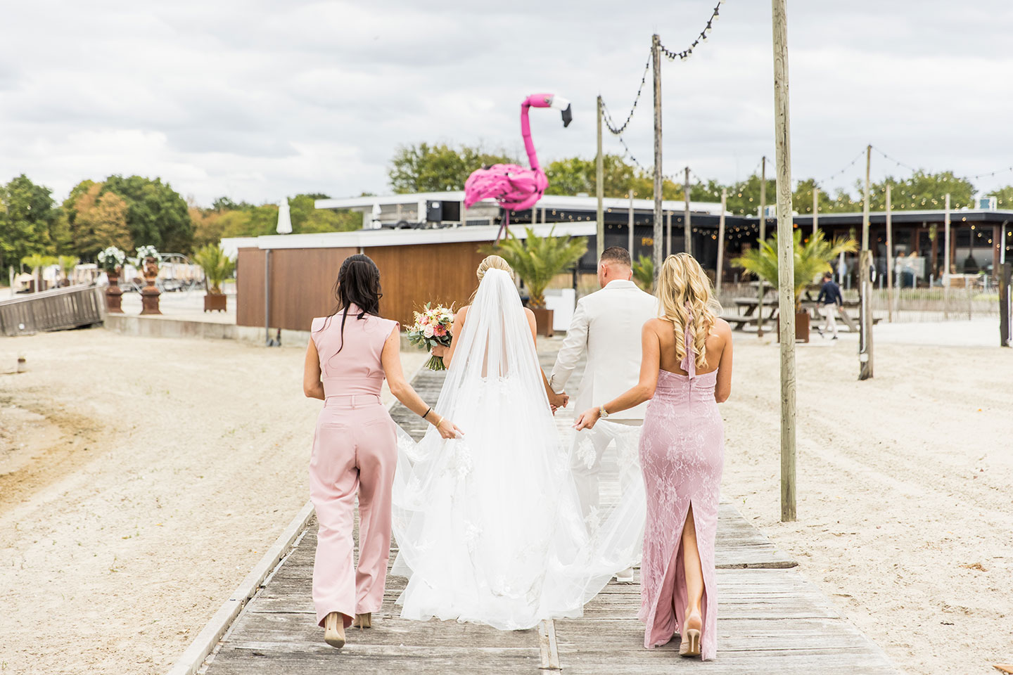 Beachclub Sunrise fotograaf bruiloft