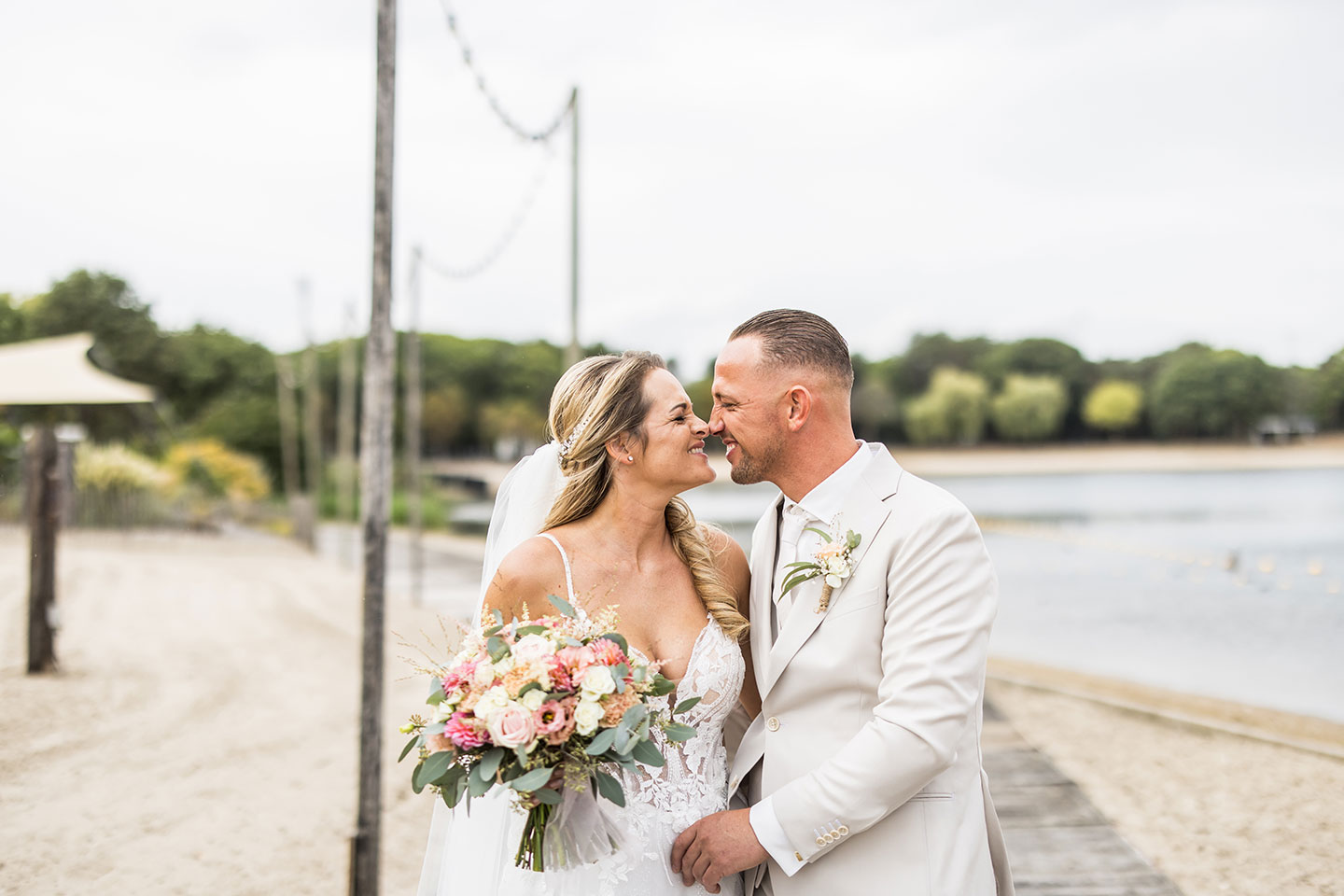 Huwelijk bij beachclub Sunrise in Best