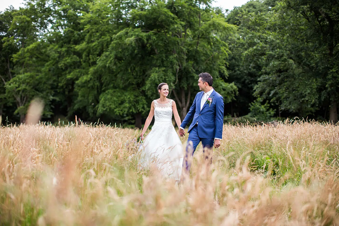 Bruidsfotografie in de natuur bij Tilburg