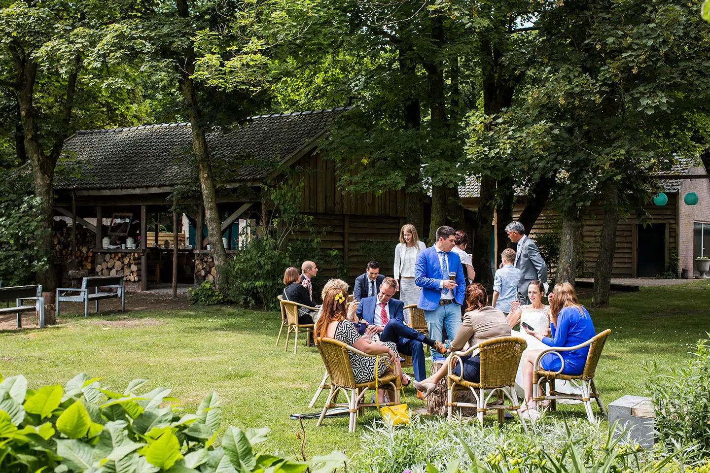 Bruiloft in de tuin van Klooster Nieuwkerk