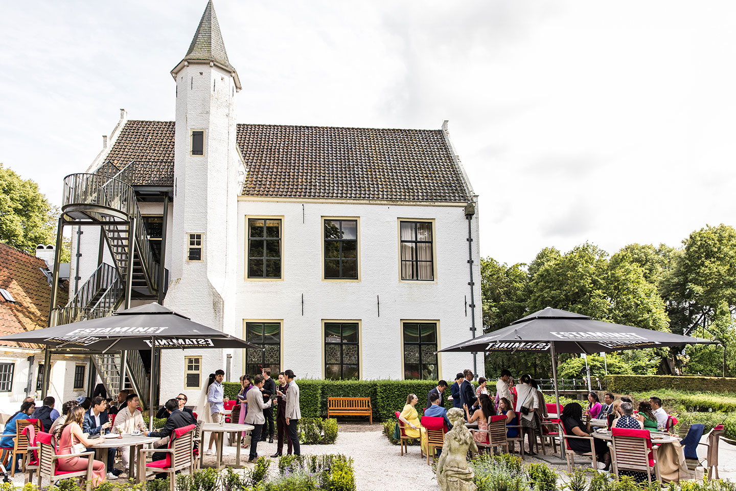 Bruiloft bij het Kasteel van Rhoon in Zuid-Holland